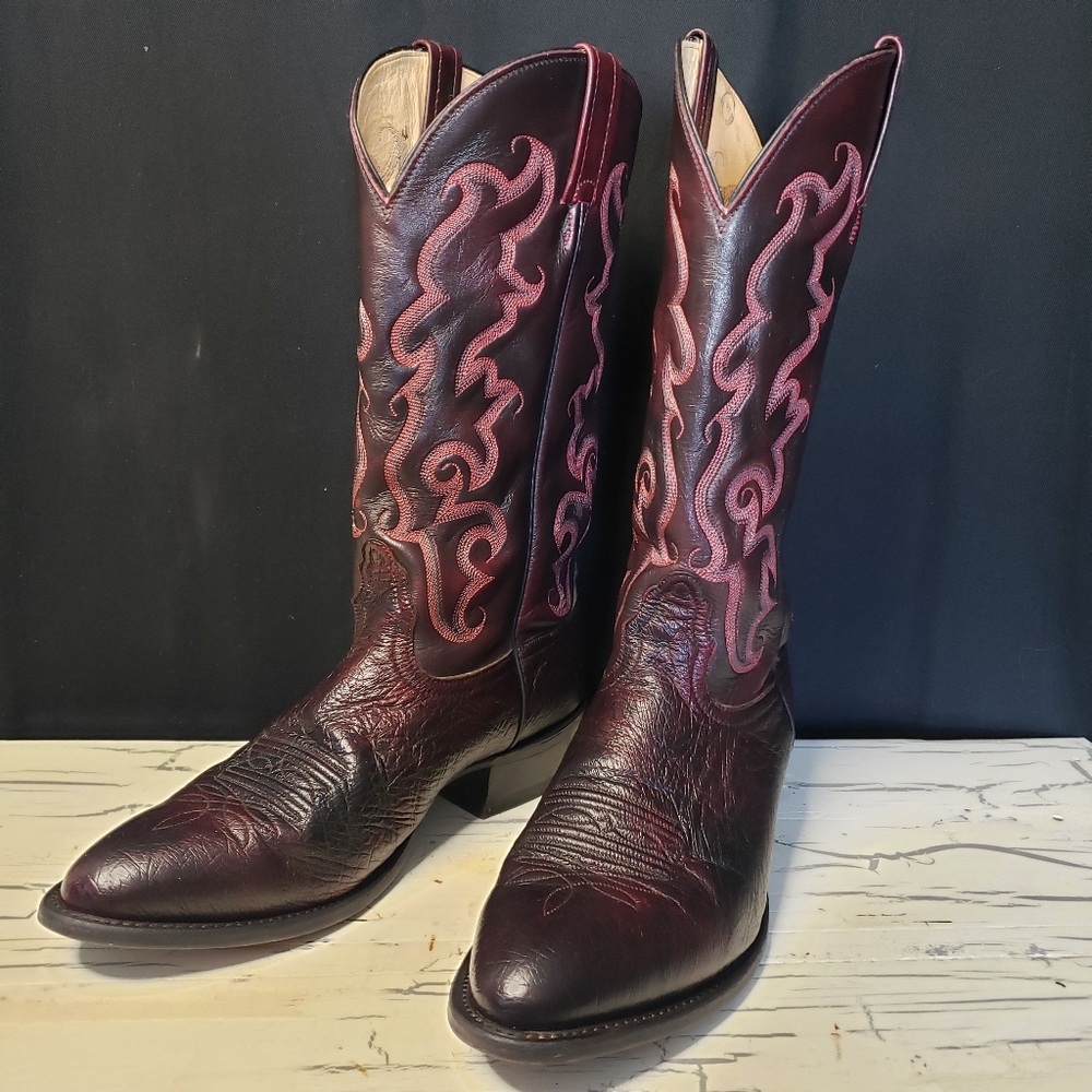 Nocona Vintage Cowboy Boots in Black Cherry Shoulder Leather - Men's size 9.5 D